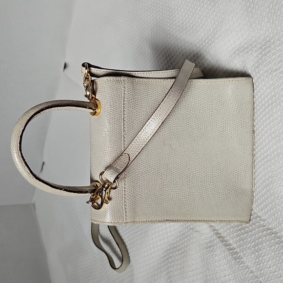LEATHER CROSSBODY BAG IN CREAM - Picture 3 of 8